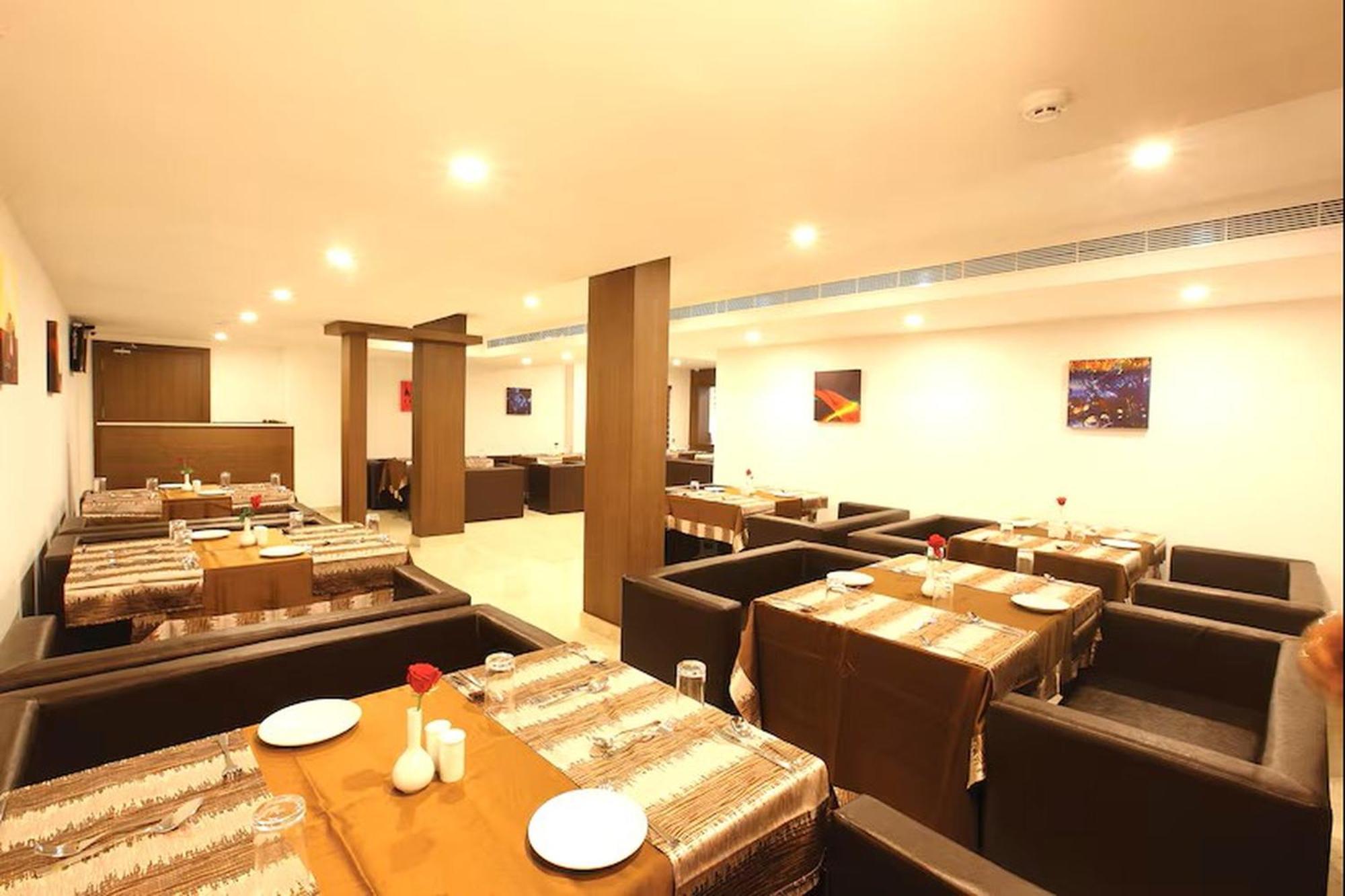 Hotel Park Residency Kozhencherry Kozhancheri Exterior photo